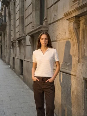 Sinsay - Bluzka swetrowa polo - kremowy