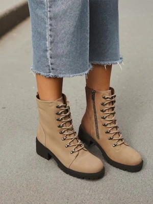 Sinsay - Botki z imitacji zamszu - beżowy