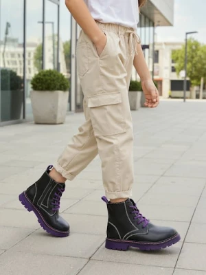 Sinsay - Botki z kolorową podeszwą - czarny