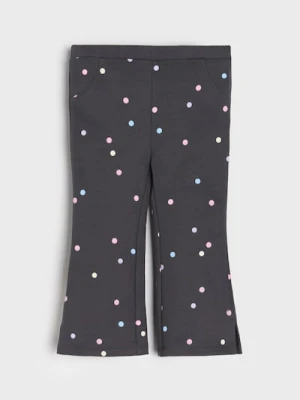 Sinsay - Cieplejsze spodnie flare z regulowanym pasem - szary