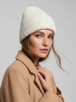 Sinsay - Czapka beanie - kremowy