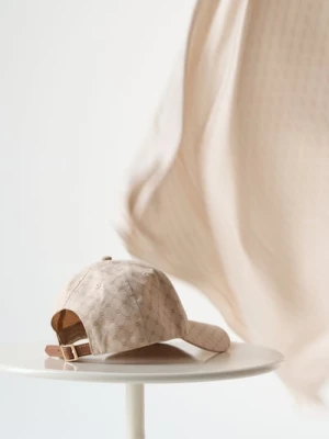 Sinsay - Czapka z daszkiem - beżowy