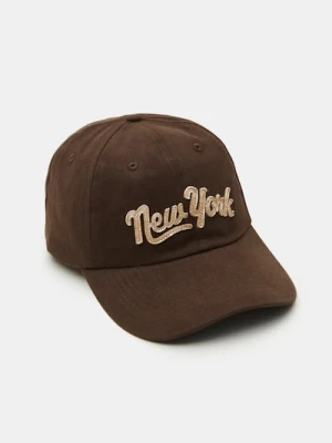 Sinsay - Czapka z daszkiem - brązowy