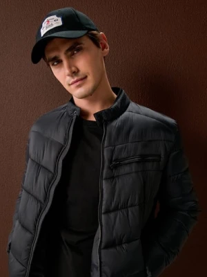 Sinsay - Czapka z daszkiem - czarny