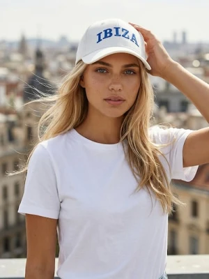 Sinsay - Czapka z daszkiem z haftowanym napisem Ibiza - biały