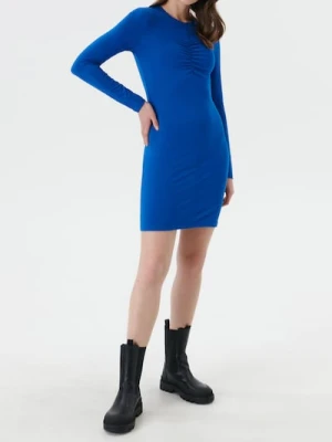 Sinsay - Dopasowana sukienka mini z długim rękawem i marszczeniem przy dekolcie - niebieski