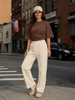 Sinsay - Dresowe spodnie barrel z dzianiny scuba - kremowy