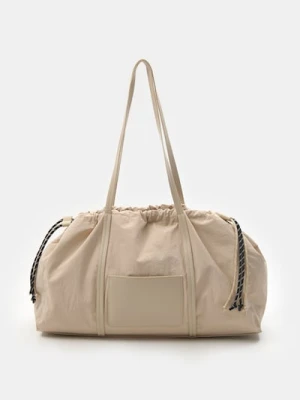 Sinsay - Duża nylonowa torba na ramię - beżowy