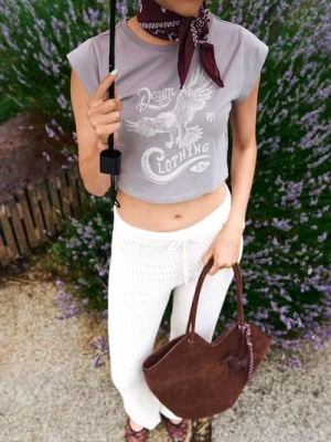 Sinsay - Dzianinowe spodnie z szerokimi nogawkami - kremowy