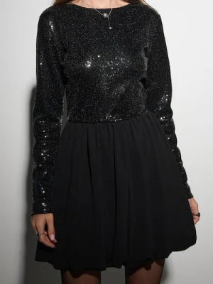 Sinsay - Elegancka sukienka mini z połyskującymi cekinami - czarny