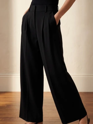 Sinsay - Eleganckie spodnie wide leg z miękkiej dzianiny z domieszką wiskozy - czarny