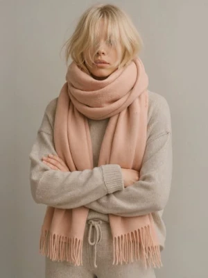 Sinsay - Gładki szalik z frędzlami - beżowy