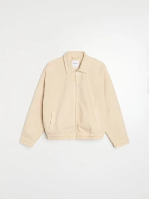 Sinsay - Jeansowa kurtka bomberka z kołnierzykiem - beżowy