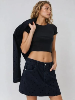 Sinsay - Jeansowa spódnica mini w serduszka - wielobarwny