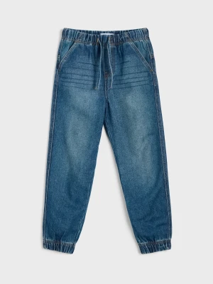 Sinsay - Jeansy jogger z efektem sprania - niebieski