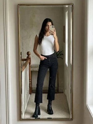 Sinsay - Jeansy kick flare - czarny