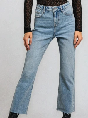 Sinsay - Jeansy kick flare - niebieski