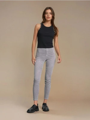Sinsay - Jeansy skinny high waist w szachownicę - czarny