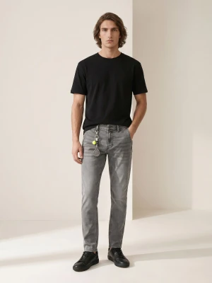 Sinsay - Jeansy slim fit z efektem sprania - szary