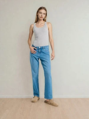 Sinsay - Jeansy straight leg push-up z efektem sprania - niebieski