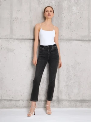 Sinsay - Jeansy straight mid waist - czarny