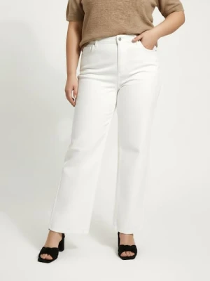 Sinsay - Jeansy wide leg z efektem sprania Plus size - biały