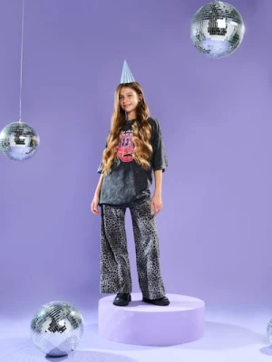 Sinsay - Jeansy wide leg ze wzorem panterki - wielobarwny