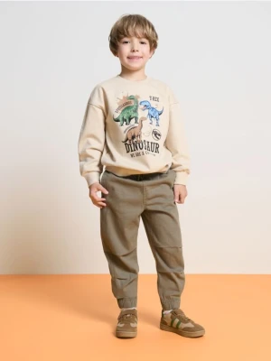 Sinsay - Jeansy z przeszyciami na kolanach - khaki