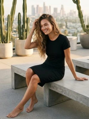 Sinsay - Jednolita sukienka mini - czarny