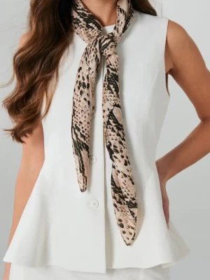 Sinsay - Kamizelka garniturowa z ozdobnymi przeszyciami - kremowy