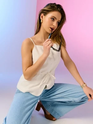 Sinsay - Kamizelka na cienkich ramiączkach z wiskozą i domieszką lnu - kremowy