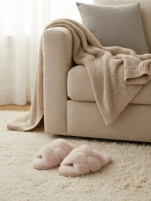 Sinsay - Kapcie z futerkiem - beżowy