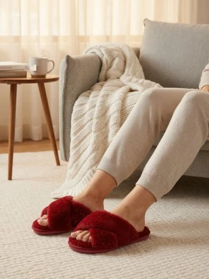 Sinsay - Kapcie z futerkiem - bordowy
