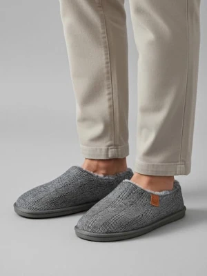 Sinsay - Kapcie z ocieplanym futerkiem - szary