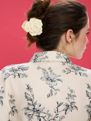 Sinsay - Klamra do włosów w kształcie kwiata - kremowy