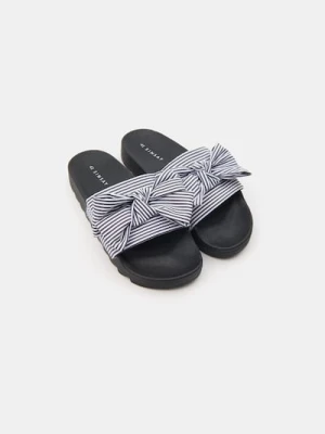 Sinsay - Klapki - czarny