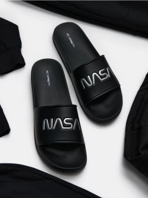 Sinsay - Klapki NASA - czarny