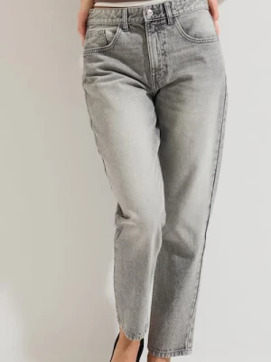 Sinsay - Klasyczne jeansy mom fit - szary