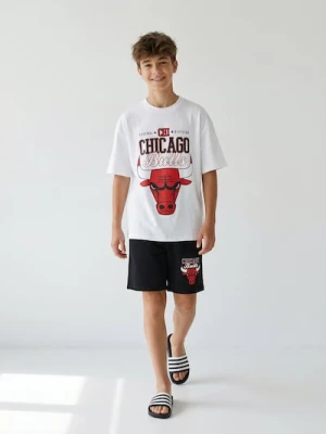 Sinsay - Komplet sportowy NBA Chicago Bulls: koszulka i spodenki - wielobarwny