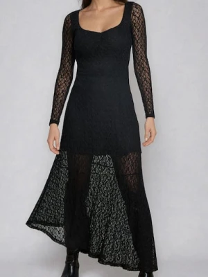 Sinsay - Koronkowa sukienka z asymetrycznym dołem - czarny