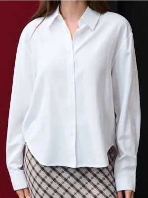 Sinsay - Koszula o klasycznym kroju - biały