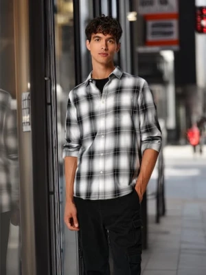 Sinsay - Koszula w kratę - czarny