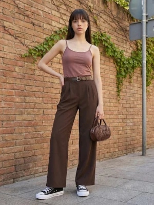 Sinsay - Koszulka na ramiączkach - brązowy