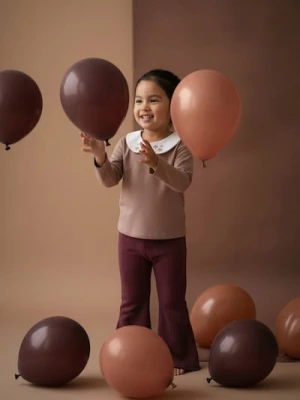 Sinsay - Koszulka z haftowanym kołnierzykiem - brązowy