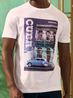 Sinsay - Koszulka z kolorowym nadrukiem w miejskim stylu - biały