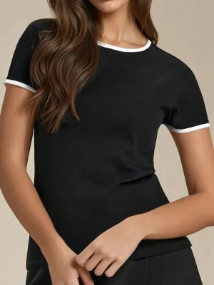 Sinsay - Koszulka z kontrastową lamówką - czarny