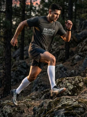 Zdjęcie produktu Sinsay - Koszulka z krótkim rękawem slim fit SNSY PERFORMANCE - zielony