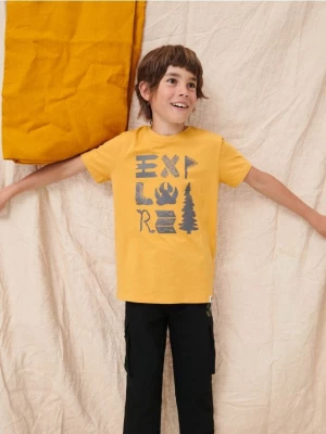Sinsay - Koszulka z nadrukiem - żółty