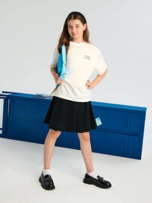 Sinsay - Koszulka z ozdobną naszywką - kremowy