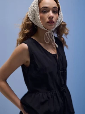 Sinsay - Koszulowa bluzka z ozdobnym wiązaniem z wiskozą - czarny